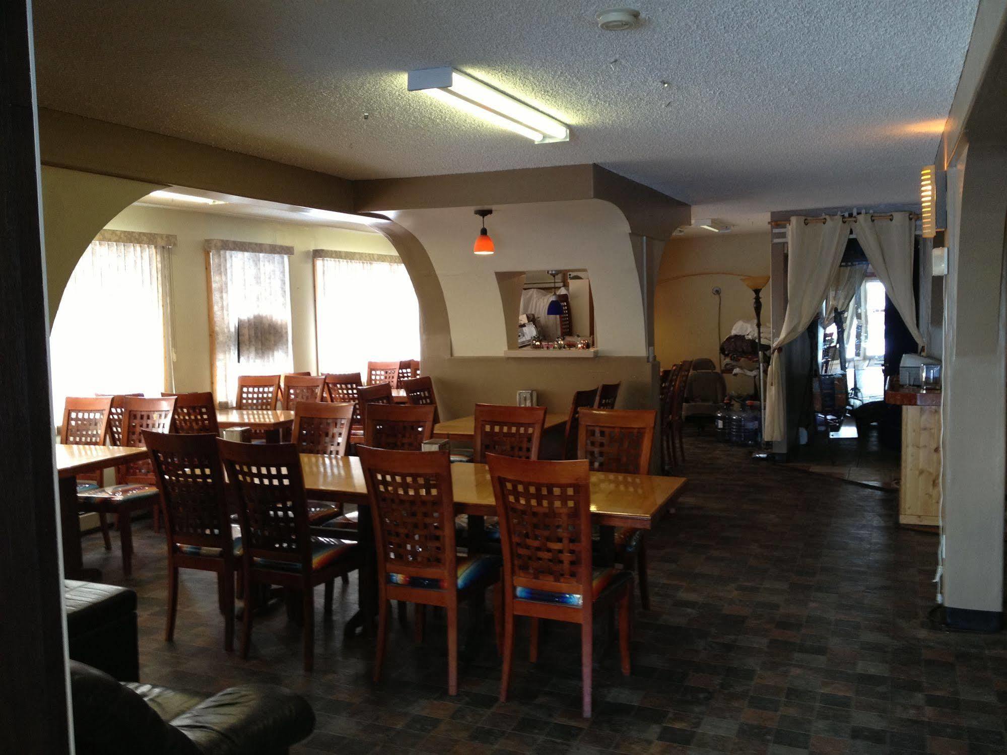 Galaxy Motel St. Paul Bagian luar foto